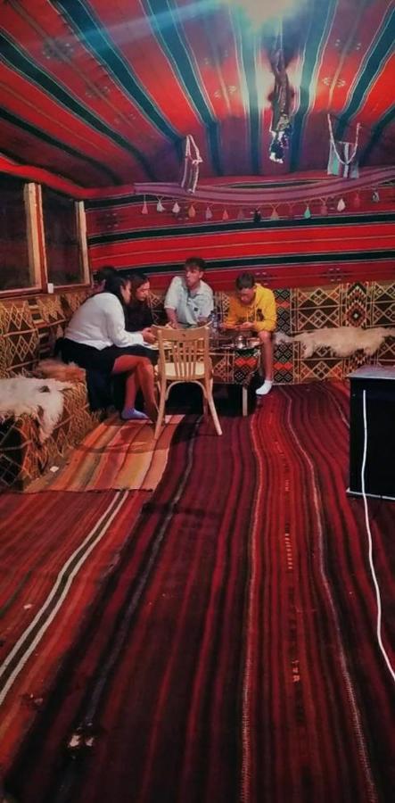 Happy Bedouin House Petra Bed & Breakfast Al Hayy Екстериор снимка